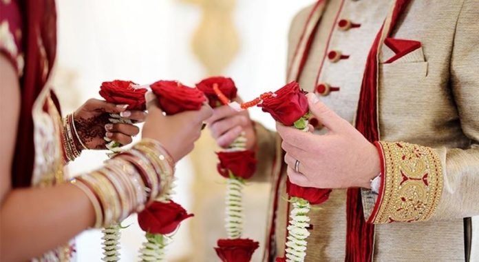 kanpur lovers got married in police station